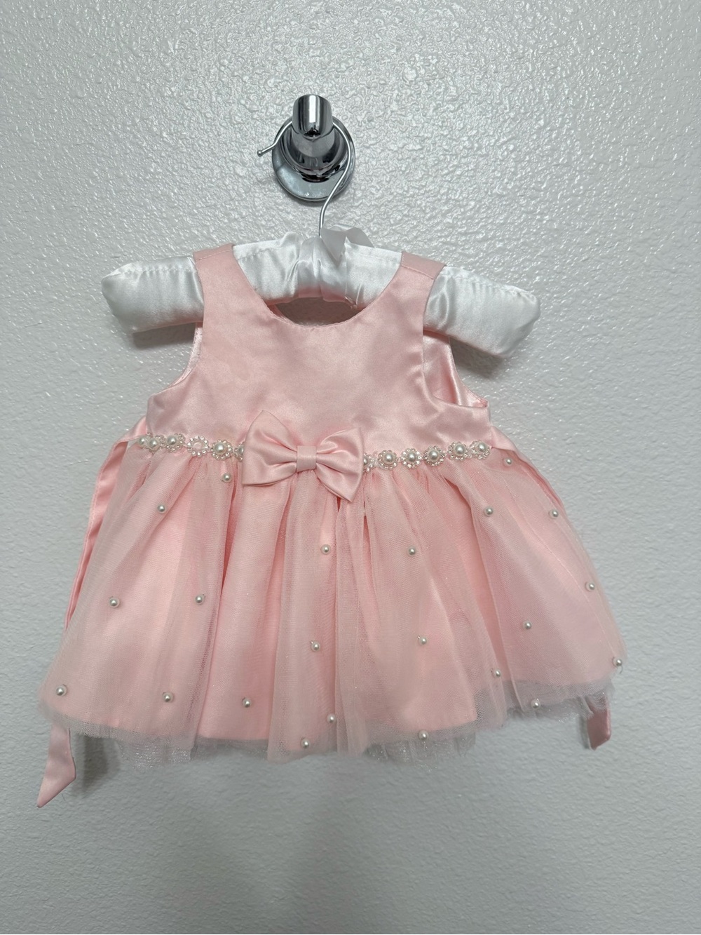 Pink Baby Girl Pearl Tulle Bow Dress
American Princess